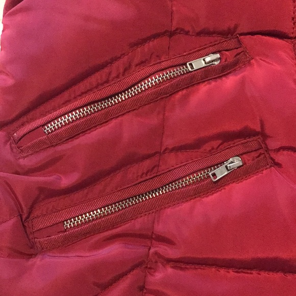 Burgundy puffer vest - Picture 2 of 5